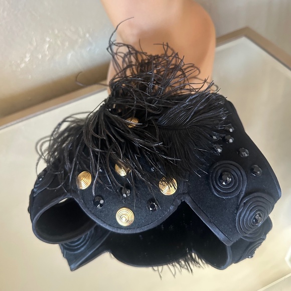 INVENTIVE 1940\'S BLACK FELT CAP WITH GOLD STUDS, BEADS & SATIN BAND TRIM main image 12